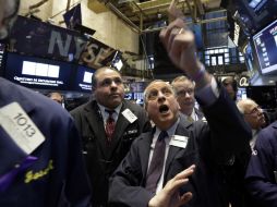 La Bolsa de Valores neoyorkina mostró ligeras ganancias ante la incertidumbre de las minutas de la Reserva Federal. AP / ARCHIVO
