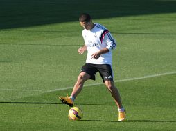 Javier Hernández será puesto a la venta en cuanto termine su préstamo en España. MEXSPORT / ARCHIVO