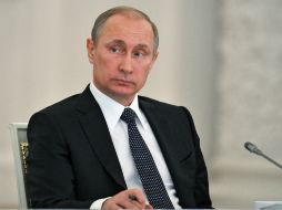 La economía rusa ha sufrido en meses recientes por las bajas en el precio del crudo. AP / M. Klimentyev