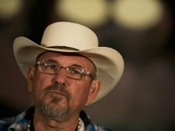 ''La seguridad de Hipólito Mora se da en el caso de Michoacán'', sostiene Dante Delgado. AP / ARCHIVO