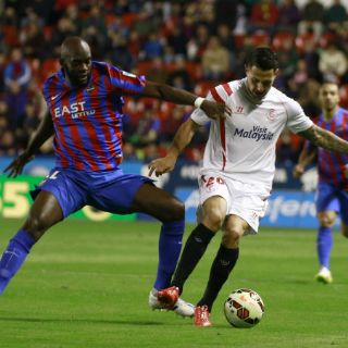 Sevilla se mantiene en lucha por un lugar en Champions