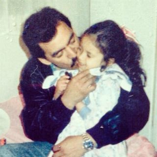 Joan Sebastian recibe cariño de su familia