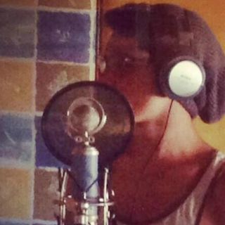 Hijo de Bárbara Mori cantará temas de su autoría