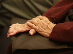 Aún no se conoce la causa de este mal, pero el síndrome  de Parkinson, una enfermedad similar, tiene relación con los pesticidas. EL INFORMADOR / ARCHIVO