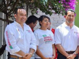 El priista (izq.) subrayó que es necesario pensar en grande para que Tonalá se integre de forma definitiva a la Zona Metropolitana. TWITTER / @SergioChavez