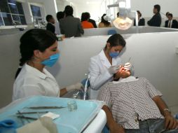 En 2014, la SSJ realizó 566 mil consultas dentales y más de 1.2 millones de acciones curativas asistenciales para limitar daños. EL INFORMADOR / ARCHIVO