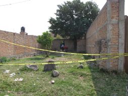 Descubren al individuo tirado boca abajo en el interior del terreno. EL INFORMADOR /