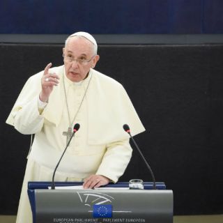 El Papa Francisco recuerda genocidio armenio y critica su negación