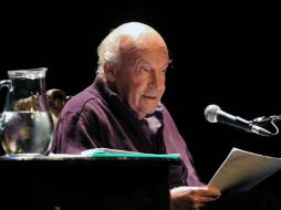 El reconocido autor y periodista uruguayo, Eduardo Galeano, fallece por agravamiento de su estado de salud a los 74 años. AFP / M. Rojo
