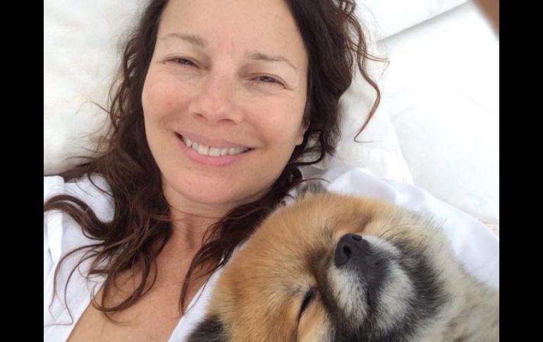 La imagen fue tomada mientras Fran se recuperaba de una enfermedad y junto a su mascota. TWITTER / @frandrescher