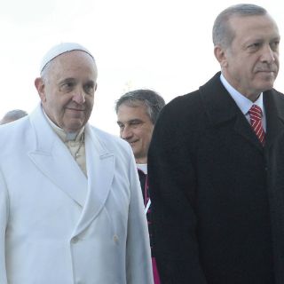Erdogan 'condena' al Papa por comentario sobre genocidio