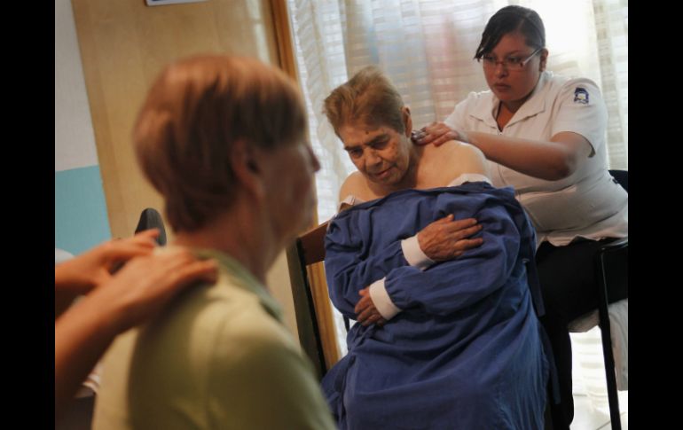 El director del Inger, Luis Miguel Gutiérrez, indicó que se debe garantizar a los adultos mayores un entorno de vida digno y decoroso. EL INFORMADOR / ARCHIVO