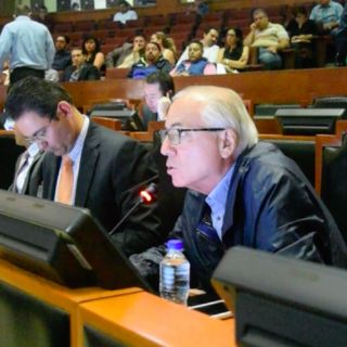 Urge aprobar Ley de fiscalización, afirma Martínez Mora