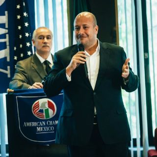 Alfaro plantea una ciudad digna al American Chamber