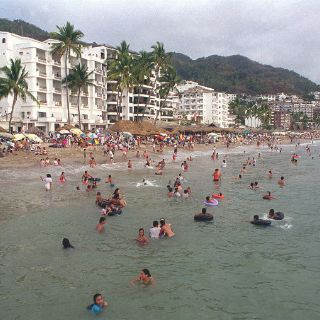 Turismo sube 20% en Puerto Vallarta y Bahía de Banderas