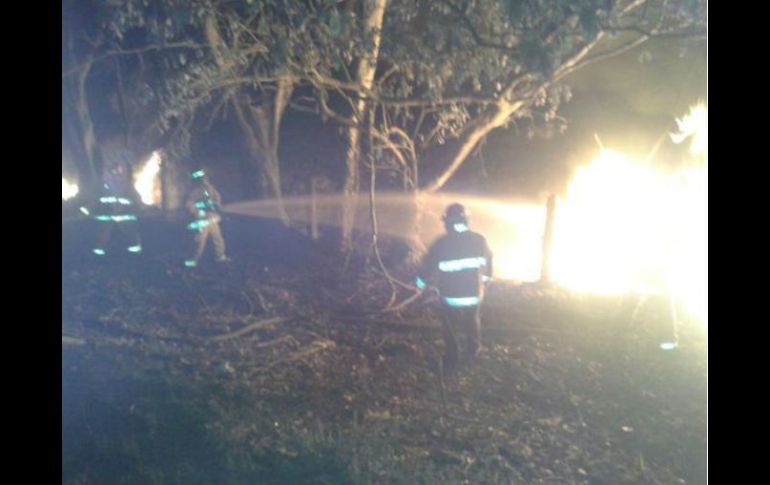 El 26 de marzo, una pipa se volcó en la carretera a Coatzacoalcos provocando un derrame de combustible y después la explosión. TWITTER / @ProcivilTabasco