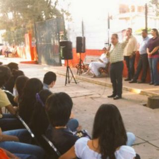 Enrique Velázquez apuesta por la educación de los jóvenes