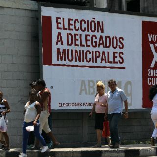 Cubanos votan en primeras elecciones municipales con opositores