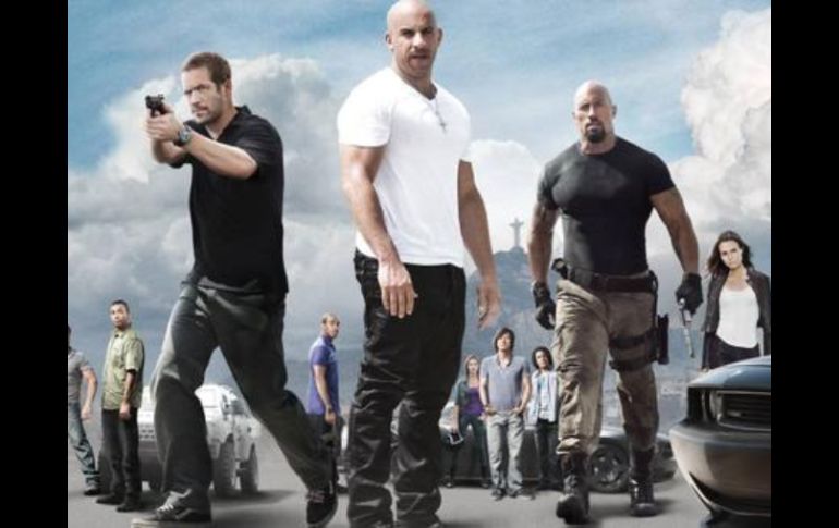 La nueva cinta de la saga ha rebasado los números alcanzados por 'Rapidos y Furiosos 6'. FACEBOOK / Rápidos y Furiosos 7