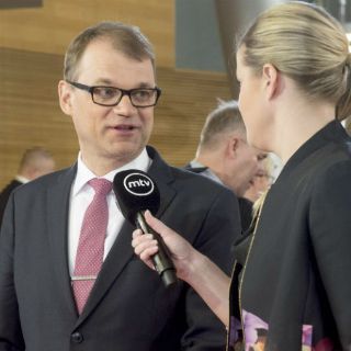 Partido opositor gana elecciones legislativas en Finlandia