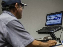 Abril es el último mes que los contribuyentes tienen para el cambio. EL INFORMADOR / ARCHIVO
