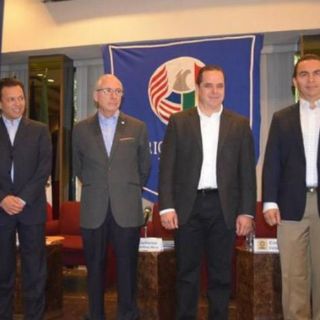 Candidatos a Zapopan presentan propuestas a la American Chamber