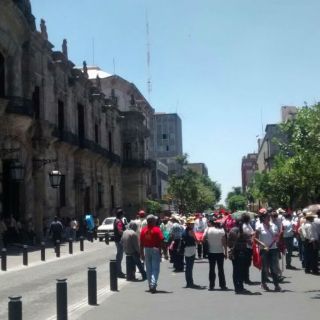 Antorchistas vuelven a las calles; denuncian desatención