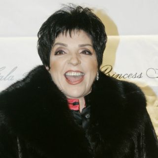 Liza Minnelli sale de rehabilitación