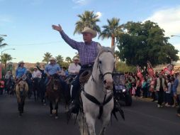 El candidato panista afirma que la renta de su avión es ''éticamente correcto y jurídicamente correcto''. FACEBOOK / Javier Gándara Magaña