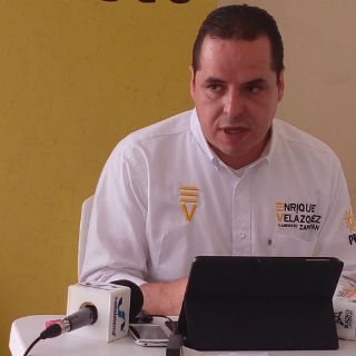 Enrique Velázquez promueve el programa 'Predial Cero'