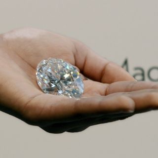 Subastan diamante de cien quilates en 22 MDD