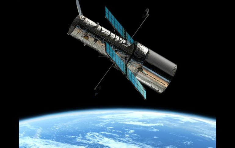 El telescopio ha viajado tres mil 400 millones de millas y orbitado la Tierra casi 137 mil veces. EFE /