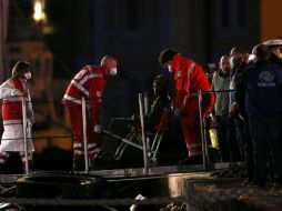 La Guardia Costera italiana informa que este martes fueron rescatados 112 migrantes a bordo de una balsa a la deriva. EFE / A. Di Meo