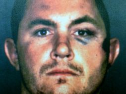 Al hombre le aplicaron una descarga con pistola eléctrica, además recibió 12 patadas y 29 puñetazos. AP / ARCHIVO