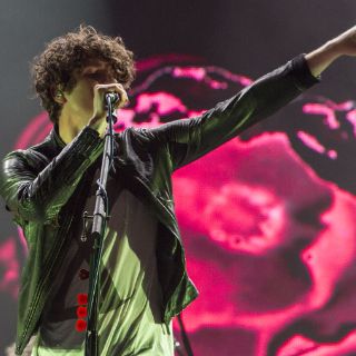 The Kooks prende con su brit pop el Pepsi Center