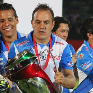 Cuauhtémoc Blanco sale molesto de la final