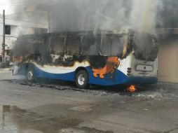 En Internet se comparte esta foto de un autobús urbano en la Av. Ayuntamiento. FACEBOOK / Valor por Tamaulipas
