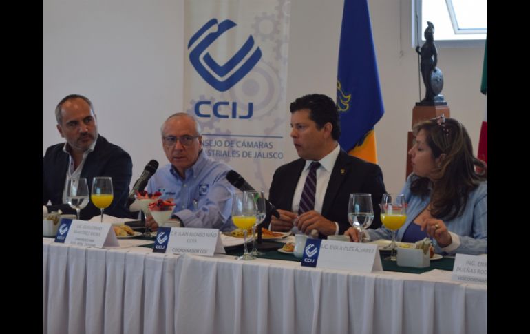 Martínez Mora se reunió con líderes empresariales del CCIJ. ESPECIAL / Guillermo Martínez Mora