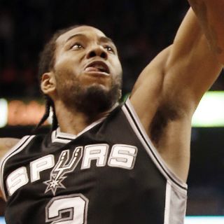 Kawhi Leonard es el defensivo del año en la NBA