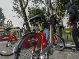 Las 30 estaciones de bici pública que habrá en Zapopan operarán con un total de 300 bicicletas. EL INFORMADOR / ARCHIVO