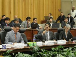 Con dos votos en favor y uno en contra, la Comisión de Quejas y Denuncias del INE declaró infundada la queja. NTX / ARCHIVO