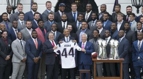 Obama agradeció a los Patriotas por visitar escuelas y hospitales, así como a veteranos heridos de la zona de Nueva Inglaterra. EFE / M. Reynolds
