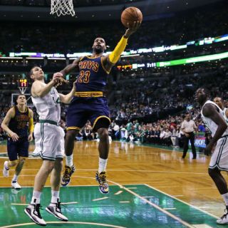 Cleveland se pone a un triunfo de llevarse la serie