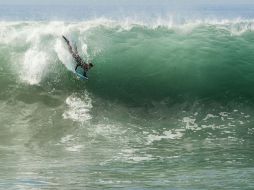 El surf podría servir de imán para que los jóvenes participen con un perfil moderno en las olimpiadas. EL INFORMADOR / ARCHIVO