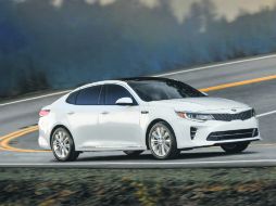 Este vehículo sedán de tamaño mediano ha sido un éxito de ventas en su mercado natal, en Corea, además de Estados Unidos. ESPECIAL / Kia Motors