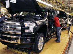 Los concesionarios remplazarán los mecanismos de los cerrojos sin cargo a los usuarios. AP / ARCHIVO