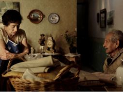La cinta cuenta la historia de una pareja de ancianos que ven cómo, al serles retirada la pensión, deben subsistir. ESPECIAL / moreliafilmfest.com