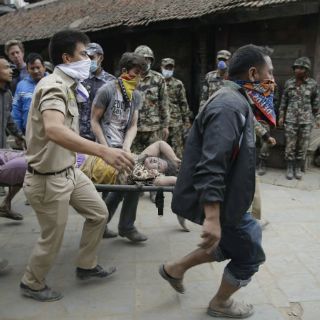 La UE estudia dar ayuda financiera a Nepal por terremoto