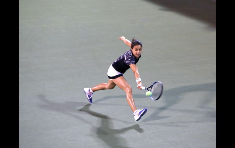 La tenista taptía Renata Zarazúa cayó anoche en tres sets ante Marcela Zacarías, en la Semifinales del Jalisco Open. EL INFORMADOR / P. Pérez