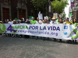 Unas ocho mil personas participaron ayer en la manifestación por los derechos a la vida. NTX / A. García